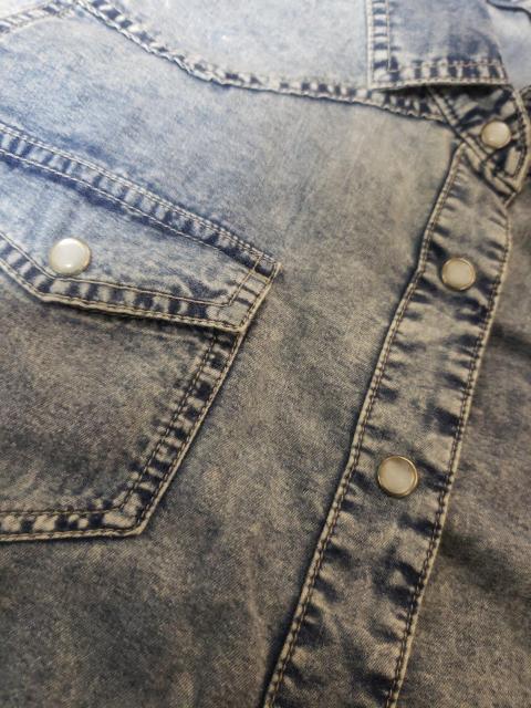 ☆新品同様☆ウォッシュジーンズ風スナップボタン七分袖シャツ 袖2way☆M < 女性ファッション  ☆新品同様☆ウォッシュジーンズ風スナップボタン七分袖シャツ 袖2way☆M < 女性ファッションの