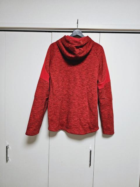 新品 PUMA ジップアップパーカー 赤 M < ブランド  新品 PUMA ジップアップパーカー 赤 M < ブランドの