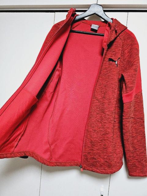 新品 PUMA ジップアップパーカー 赤 M < ブランド  新品 PUMA ジップアップパーカー 赤 M < ブランドの