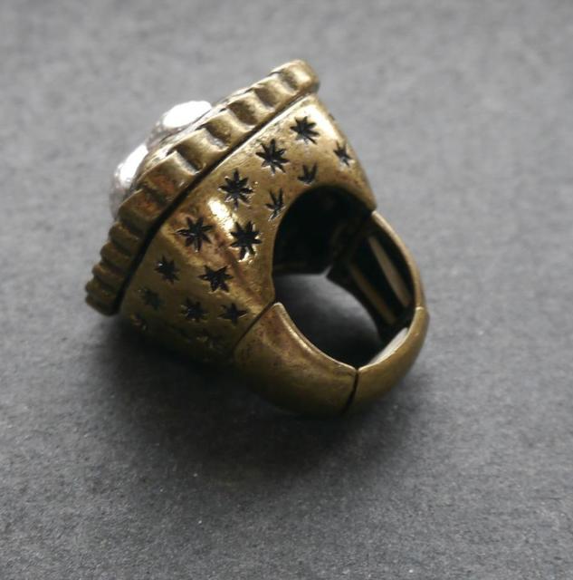 Vi AeB[NSc߃SVbN\˃Owց@13`t[  ANZT[/v 