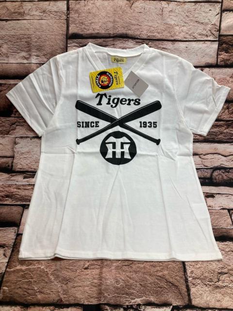 送料無料!目標は日本一!頑張れっ!『Tigers』レディース綿混TシャツA柄(画像から)1枚 < 女性ファッション  送料無料!目標は日本一!頑張れっ!『Tigers』レディース綿混TシャツA柄(画像から)1枚 < 女性ファッションの