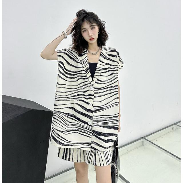 セットアップ 上下セット ボーダーストライプ柄 ブラウス ショートパンツ 大きいサイズ < 女性ファッション  セットアップ 上下セット ボーダーストライプ柄 ブラウス ショートパンツ 大きいサイズ < 女性ファッションの