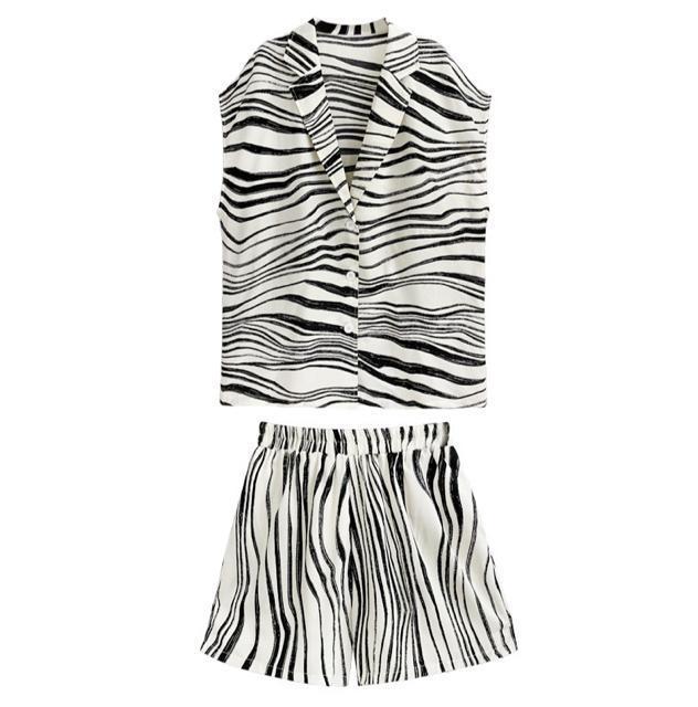 セットアップ 上下セット ボーダーストライプ柄 ブラウス ショートパンツ 大きいサイズ < 女性ファッション  セットアップ 上下セット ボーダーストライプ柄 ブラウス ショートパンツ 大きいサイズ < 女性ファッションの