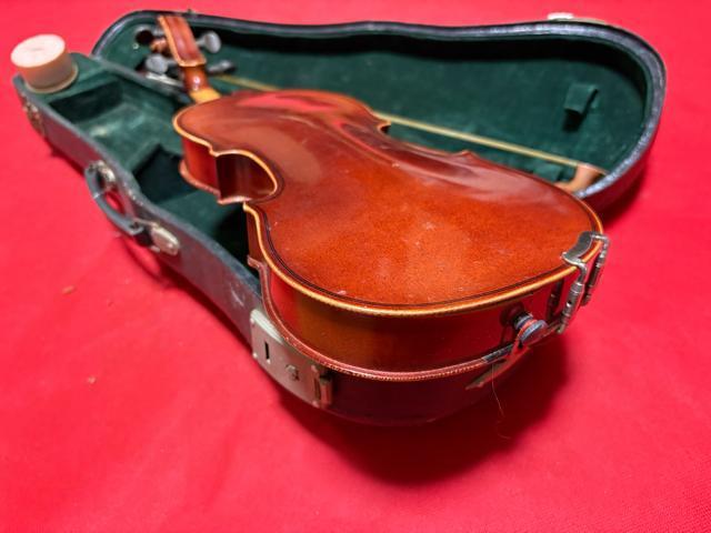 SUZUKI バイオリン 1/8サイズ NO.101 ケース付1903-08-1 < ホビー SUZUKI バイオリン 1/8サイズ NO.101 ケース付1903-08-1 < ホビーの