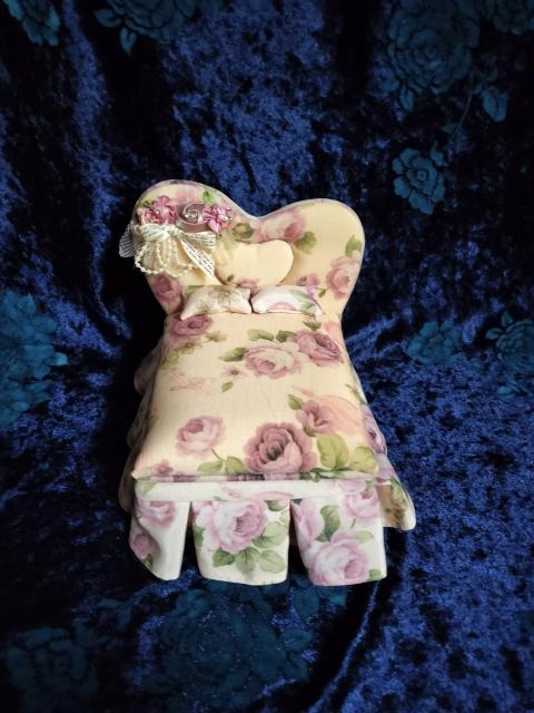 �h�[���x�b�h/�W���G���[�{�b�N�X �� ��������� 