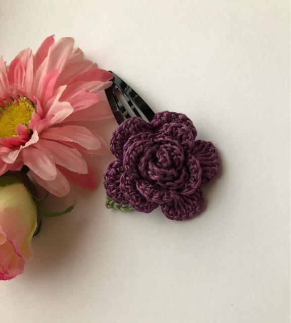 ハンドメイド スリーピン パッチンピン 薔薇 パープル < 女性ファッション  ハンドメイド スリーピン パッチンピン 薔薇 パープル < 女性ファッションの