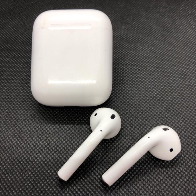 即決 純正品 Apple アップル AirPods エアーポッズ 第二世代 < 家電/AV  即決 純正品 Apple アップル AirPods エアーポッズ 第二世代  < 家電/AVの