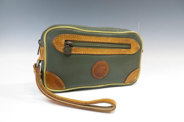 HUNTING WORLD ハンチングワールド バチュークロス セカンドバッグ クラッチバッグ カーキ < ブランド HUNTING WORLD ハンチングワールド バチュークロス セカンドバッグ クラッチバッグ カーキ < ブランドの