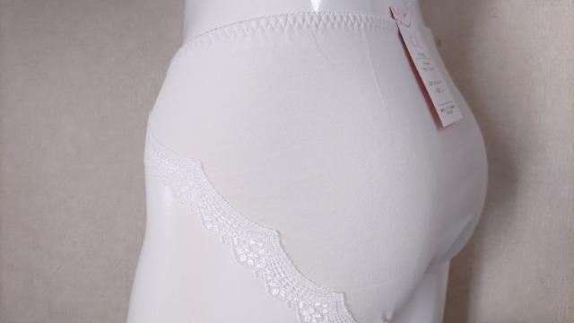 新品タグ付き Lサイズ グラモア SVシルバー 定価1980円 < 女性ファッション  新品タグ付き Lサイズ グラモア SVシルバー 定価1980円 < 女性ファッションの