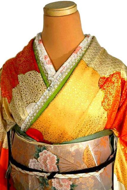 【最高峰】新品同様 本金箔 金駒シシュウ 雲取り吉祥花文 クリーニング済 振袖 身丈164cm 裄丈64.5cm T3407 < 女性ファッション  【最高峰】新品同様 本金箔 金駒シシュウ 雲取り吉祥花文 クリーニング済 振袖 身丈164cm 裄丈64.5cm T3407 < 女性ファッションの