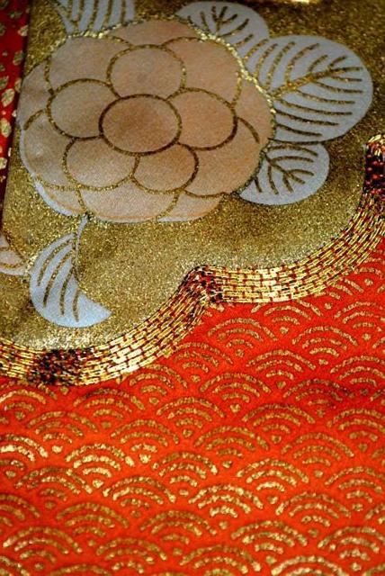 【最高峰】新品同様 本金箔 金駒シシュウ 雲取り吉祥花文 クリーニング済 振袖 身丈164cm 裄丈64.5cm T3407 < 女性ファッション  【最高峰】新品同様 本金箔 金駒シシュウ 雲取り吉祥花文 クリーニング済 振袖 身丈164cm 裄丈64.5cm T3407 < 女性ファッションの