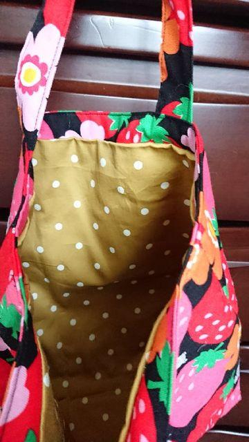 ハンドメイド トートバッグ(いちご くま) < 女性ファッション  ハンドメイド トートバッグ(いちご くま) < 女性ファッションの