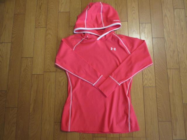 UNDER ARMOUR アンダーアーマー coldgear FITTED ポリエステル パーカー MD < レジャー/スポーツ UNDER ARMOUR アンダーアーマー coldgear FITTED ポリエステル パーカー MD < レジャー/スポーツの