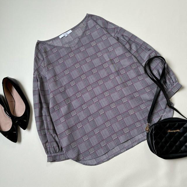 ◆極美品◆アンタイトル◆ゆったりめ◆チェックブラウス◆オフィスカジュアル◆M < ブランド  ◆極美品◆アンタイトル◆ゆったりめ◆チェックブラウス◆オフィスカジュアル◆M < ブランドの