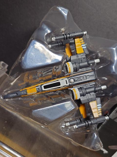 g~J X^[EEH[Ysrv-OSwEBOEt@C^[ |[E_@