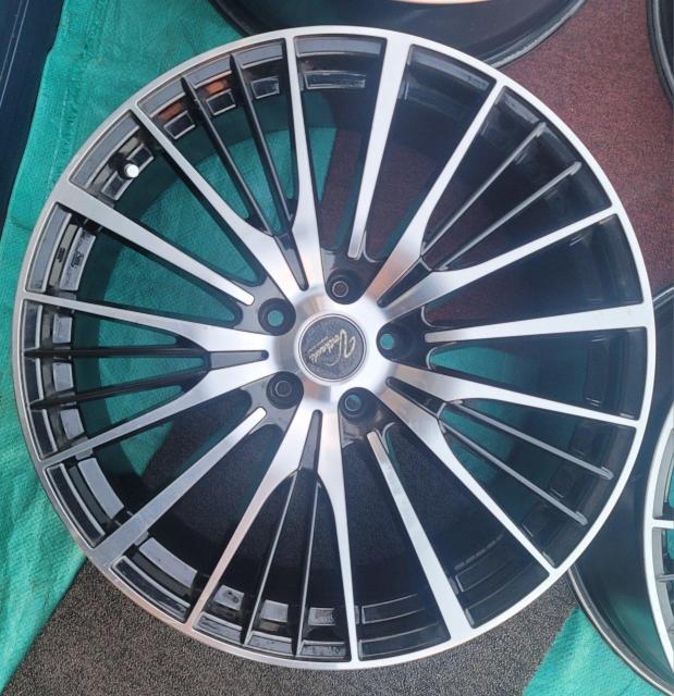 Venthandi FUfB A~zC[ 20C` 8.5J+38 114.3/5H zC[̂4{ZbgAt@[  /oCN