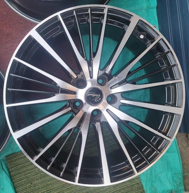 Venthandi FUfB A~zC[ 20C` 8.5J+38 114.3/5H zC[̂4{ZbgAt@[  /oCN