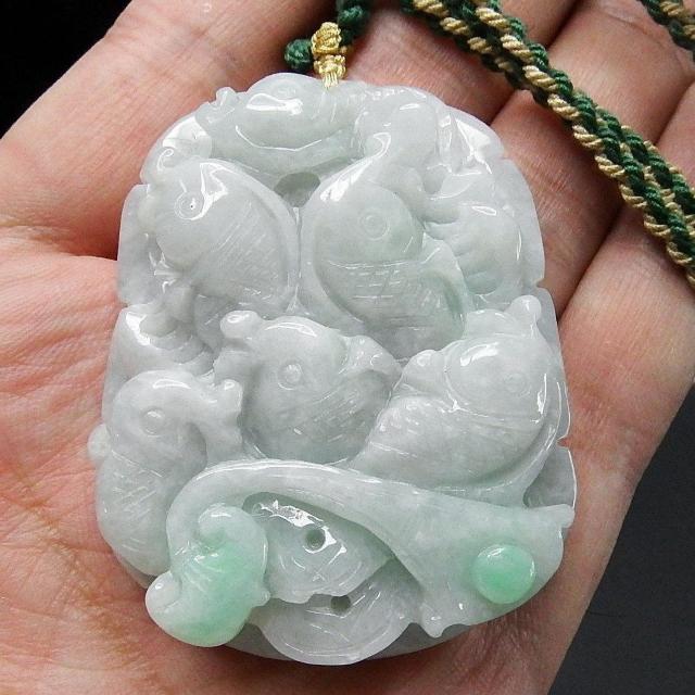 逸品一点物緑入りひすい本翡翠蓮の葉鯉6匹如意両面手彫り天然石木綿紐ネックレス < 女性アクセサリー/時計 逸品一点物緑入りひすい本翡翠蓮の葉鯉6匹如意両面手彫り天然石木綿紐ネックレス < 女性アクセサリー/時計の