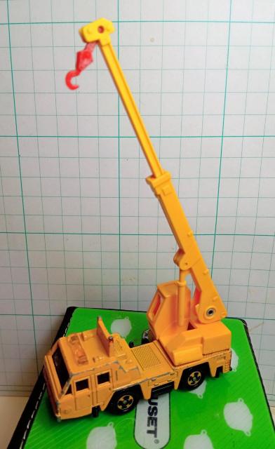 トミカ当時もの日本製日産ディーゼルクレーン車 < ホビー トミカ当時もの日本製日産ディーゼルクレーン車 < ホビーの