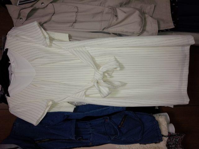 白ストライプ 膝丈ワンピース半袖 前リボン結び日本製S〜M < 女性ファッション  白ストライプ 膝丈ワンピース半袖 前リボン結び日本製S〜M  < 女性ファッションの