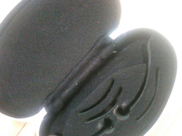 オークリーサングラスケース(白) < ブランド オークリーサングラスケース(白) < ブランドの