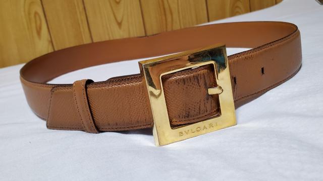 正規 ブルガリ 立体ブロックスクエア ロゴバックルベルト茶 キャメルレザー×シャイニーゴールド 85 調節可〇男女兼用 クラシック < ブランド 正規 ブルガリ 立体ブロックスクエア ロゴバックルベルト茶 キャメルレザー×シャイニーゴールド 85 調節可〇男女兼用 クラシック < ブランドの
