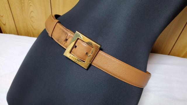 正規 ブルガリ 立体ブロックスクエア ロゴバックルベルト茶 キャメルレザー×シャイニーゴールド 85 調節可〇男女兼用 クラシック < ブランド 正規 ブルガリ 立体ブロックスクエア ロゴバックルベルト茶 キャメルレザー×シャイニーゴールド 85 調節可〇男女兼用 クラシック < ブランドの