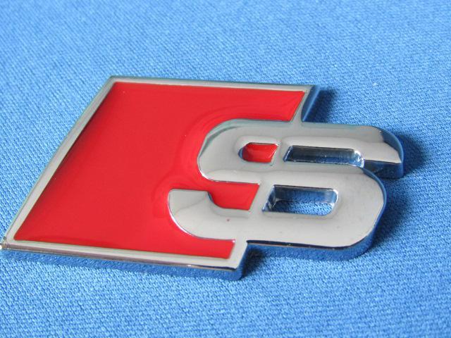 ●Audi アウディ sport S 仕様 メタル製 CH/RED エンブレム 数量限定品! < 自動車/バイク ●Audi アウディ sport S 仕様 メタル製 CH/RED エンブレム 数量限定品! < 自動車/バイク