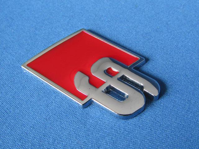 ●Audi アウディ sport S 仕様 メタル製 CH/RED エンブレム 数量限定品! < 自動車/バイク ●Audi アウディ sport S 仕様 メタル製 CH/RED エンブレム 数量限定品! < 自動車/バイク