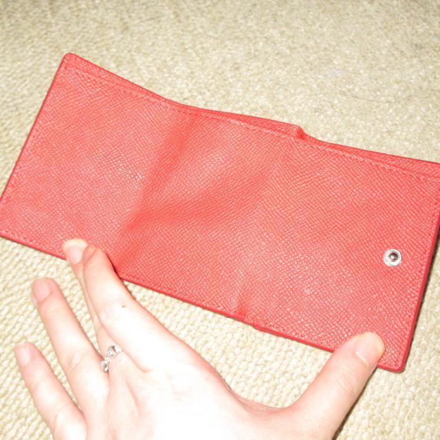 未使用☆本革製*ミニ三つ折り財布*小銭入れ*ミニ財布(レッド) < 女性ファッション  未使用☆本革製*ミニ三つ折り財布*小銭入れ*ミニ財布(レッド) < 女性ファッションの