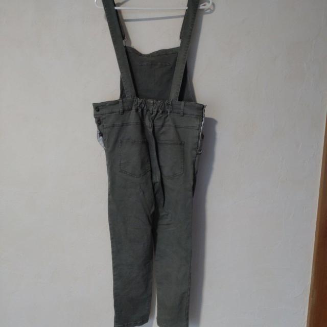 LUGIVAカーキ色オーバーオール < 女性ファッション LUGIVAカーキ色オーバーオール < 女性ファッションの