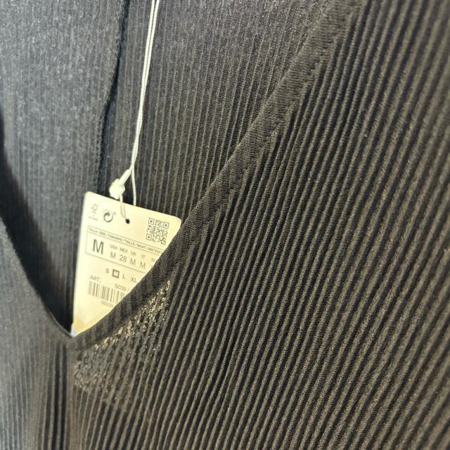 【新品タグ付き】★ZARA★ザラ プリーツ トップス ボディスーツ ブラック M 黒 ドルマンスリーブ ゆったり < 女性ファッション 【新品タグ付き】★ZARA★ザラ プリーツ トップス ボディスーツ ブラック M 黒 ドルマンスリーブ ゆったり < 女性ファッションの