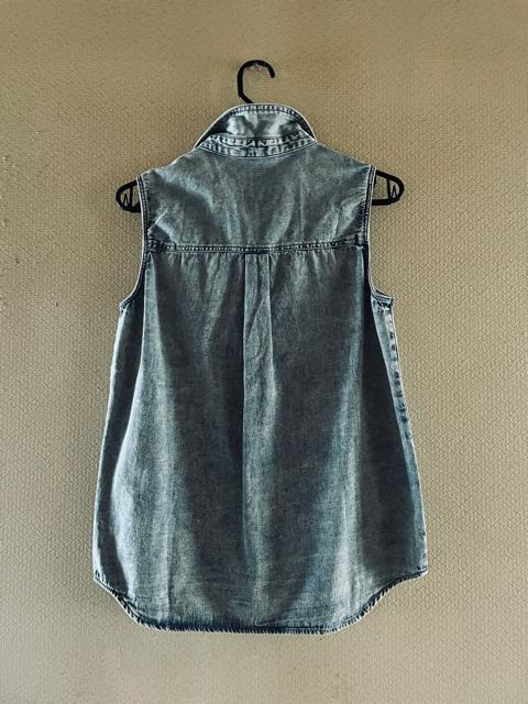 【MOUTH VALLEY】ケミカルウォッシュ◆ノースリーブデニムシャツ < 女性ファッション  【MOUTH VALLEY】ケミカルウォッシュ◆ノースリーブデニムシャツ < 女性ファッションの