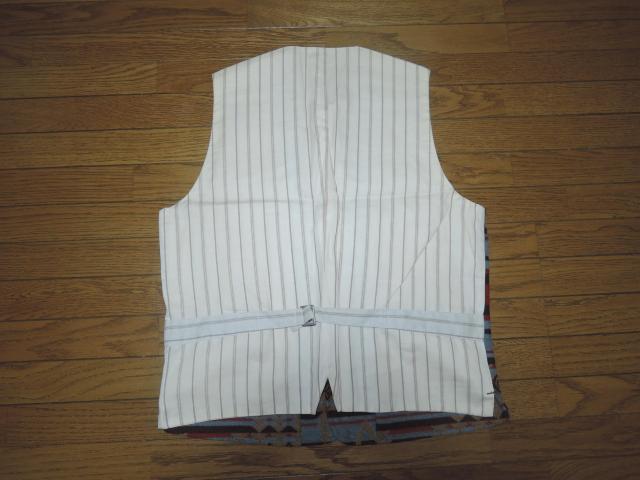 新品by GLAD HAND グラッドハンド FRONTIER VEST フロンティアベスト L ネイティブ柄 オルテガ < 男性ファッション 新品by GLAD HAND グラッドハンド FRONTIER VEST フロンティアベスト L ネイティブ柄 オルテガ < 男性ファッションの