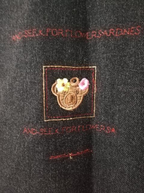 未使用品 刺繍あり トップス 裏地あり ブラック M < 女性ファッション  未使用品 刺繍あり トップス 裏地あり ブラック M < 女性ファッションの