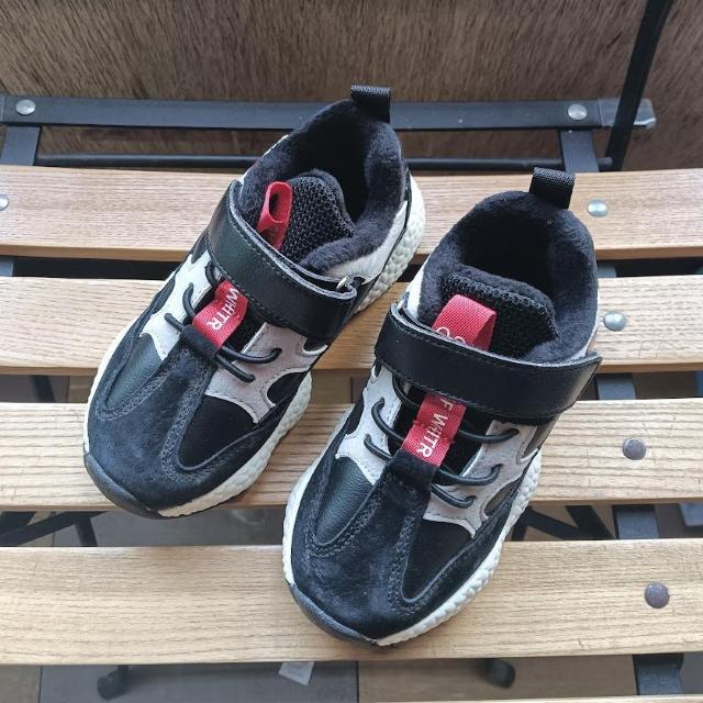 新品 18cm スニーカー ブラック 子供靴 キッズ 靴 シューズ カジュアル < キッズ/ベビー  新品 18cm スニーカー ブラック 子供靴 キッズ 靴 シューズ カジュアル  < キッズ/ベビーの