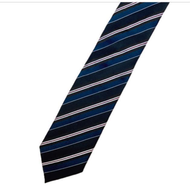 美品 PLAYBOY プレイボーイ VIP ネイビー ストライプ ネクタイ N2m < ブランド 美品 PLAYBOY プレイボーイ VIP ネイビー ストライプ ネクタイ N2m < ブランドの
