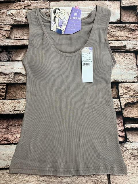 ストレッチ素材でゆったり着こなすリブインナー 天然綿100%で着心地抜群!カップ付きリブタンクトップ(画像から)1枚 < 女性ファッション ストレッチ素材でゆったり着こなすリブインナー 天然綿100%で着心地抜群!カップ付きリブタンクトップ(画像から)1枚 < 女性ファッションの