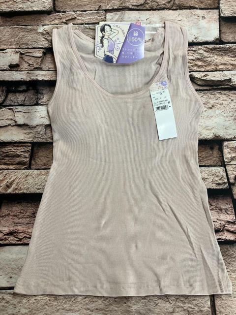 ストレッチ素材でゆったり着こなすリブインナー 天然綿100%で着心地抜群!カップ付きリブタンクトップ(画像から)1枚 < 女性ファッション ストレッチ素材でゆったり着こなすリブインナー 天然綿100%で着心地抜群!カップ付きリブタンクトップ(画像から)1枚 < 女性ファッションの