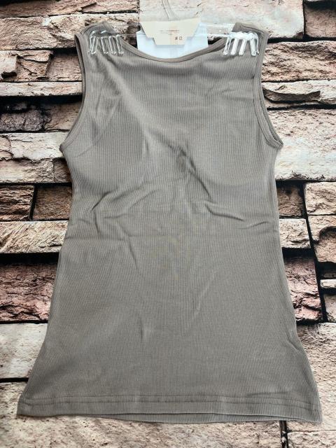 ストレッチ素材でゆったり着こなすリブインナー 天然綿100%で着心地抜群!カップ付きリブタンクトップ(画像から)1枚 < 女性ファッション ストレッチ素材でゆったり着こなすリブインナー 天然綿100%で着心地抜群!カップ付きリブタンクトップ(画像から)1枚 < 女性ファッションの