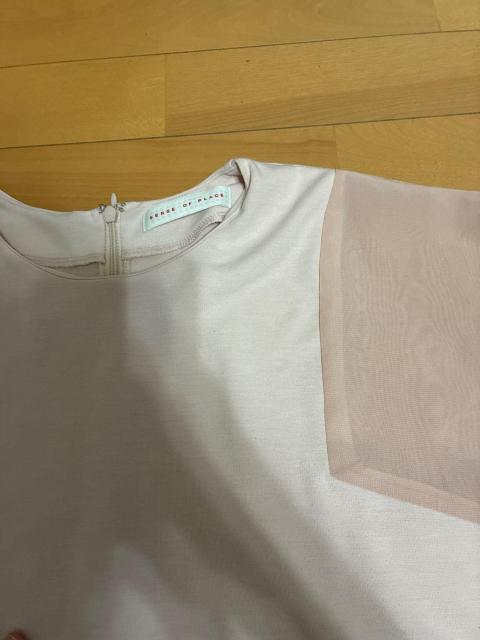 SENSE OF PLACE ���V�A�[�ؑփf�U�C�� �����g�b�v�X �I�t�z���C�g/�s���N�x�[�W�� �� �����t�@�b�V������ 