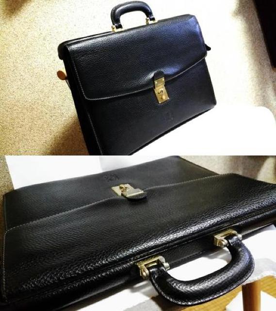 正規 ロエベ LOEWE アナグラム アマソナ ビジネスバッグ黒 ブリーフ 書類鞄 ブラックレザー パソコン収納可能 < ブランド  正規 ロエベ LOEWE アナグラム アマソナ ビジネスバッグ黒 ブリーフ 書類鞄 ブラックレザー パソコン収納可能 < ブランドの