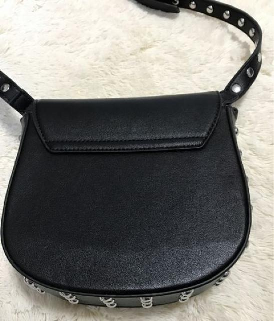 FOREVER 21 obNgpi  uh 