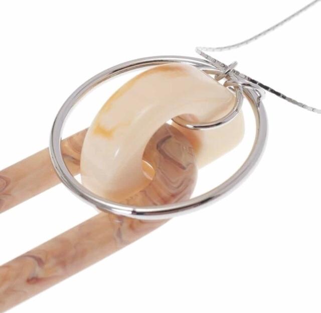 定価3,850円●MICHEL KLEIN●ワントップネックレス●ゴールド < ブランド 定価3,850円●MICHEL KLEIN●ワントップネックレス●ゴールド < ブランドの