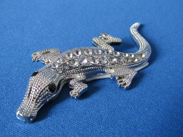 ●クロコダイル ワニ 豪華ラインストーンSILVER メタル製 エンブレム! < 自動車/バイク ●クロコダイル ワニ 豪華ラインストーンSILVER メタル製 エンブレム! < 自動車/バイク