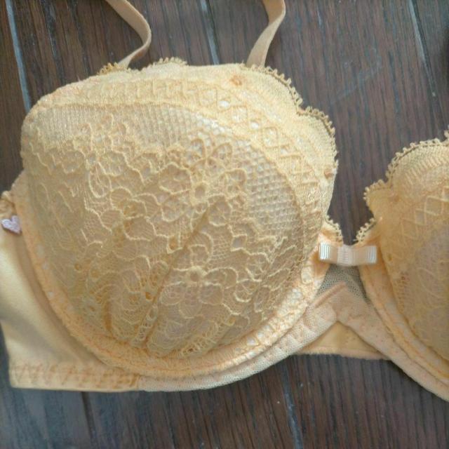 トリンプ アモスタイル ワイヤーブラジャー B70/B70 新品 イエロー < 女性ファッション  トリンプ アモスタイル ワイヤーブラジャー B70/B70 新品 イエロー < 女性ファッションの