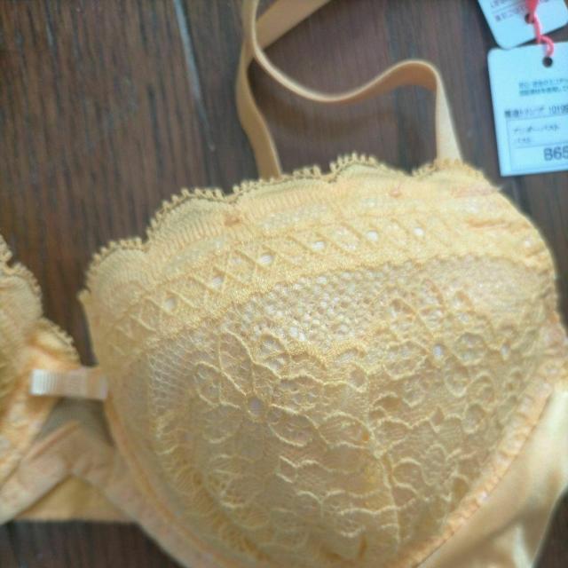 トリンプ アモスタイル ワイヤーブラジャー B70/B70 新品 イエロー < 女性ファッション  トリンプ アモスタイル ワイヤーブラジャー B70/B70 新品 イエロー < 女性ファッションの