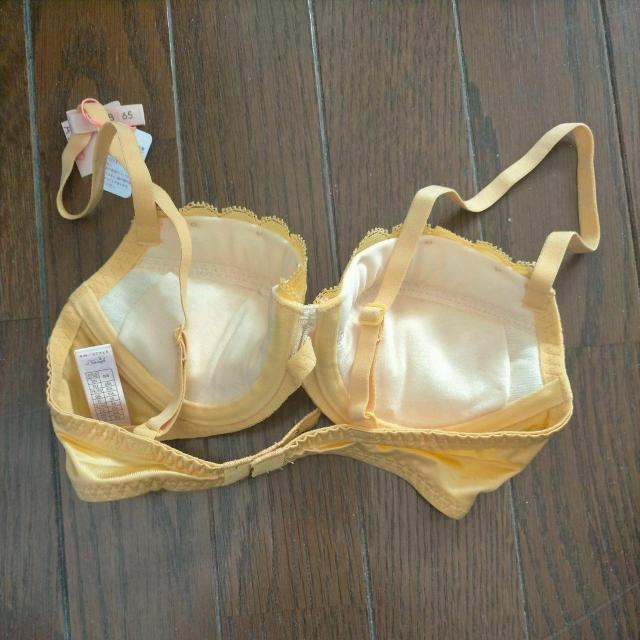 トリンプ アモスタイル ワイヤーブラジャー B70/B70 新品 イエロー < 女性ファッション  トリンプ アモスタイル ワイヤーブラジャー B70/B70 新品 イエロー < 女性ファッションの