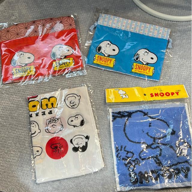 (新品)スヌーピー・グッズ(4点セット) < アニメ/コミック/キャラクター (新品)スヌーピー・グッズ(4点セット) < アニメ/コミック/キャラクターの