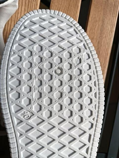 新品 25cm レディース スニーカー ホワイト シューズ 靴 ローカット < 女性ファッション  新品 25cm レディース スニーカー ホワイト シューズ 靴 ローカット < 女性ファッションの